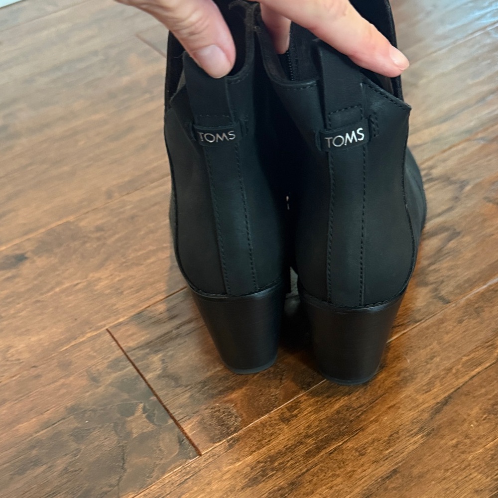 Toms Black Wedge Ankle Boots - Picture 2 of 6